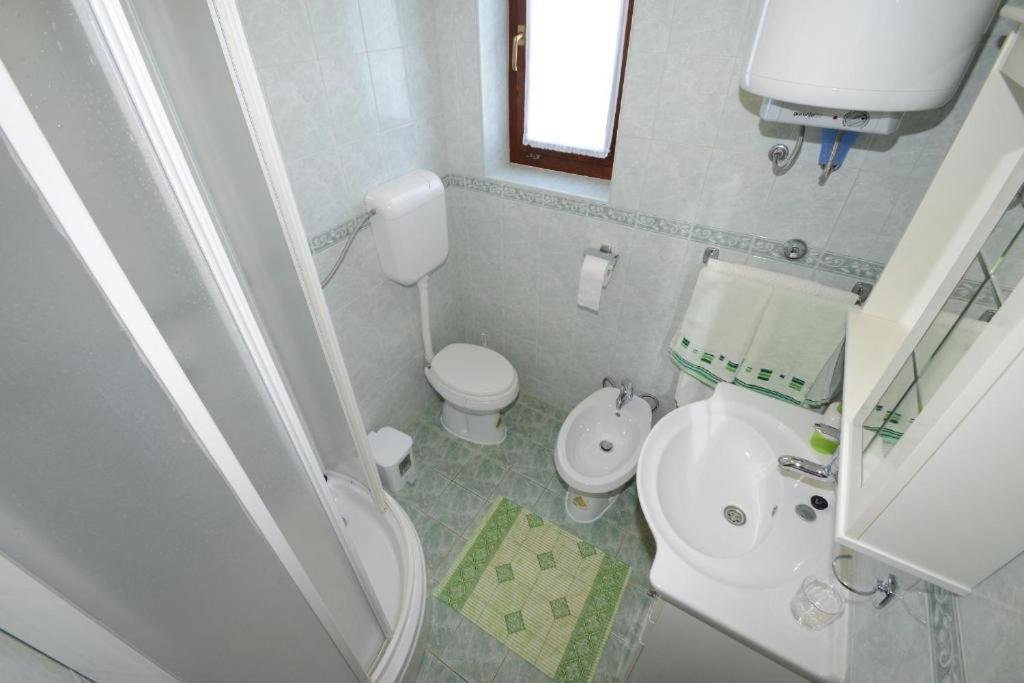 Apartments Stojakovic Πόρετς Εξωτερικό φωτογραφία