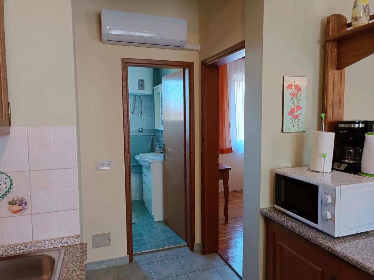 Apartments Stojakovic Πόρετς Εξωτερικό φωτογραφία