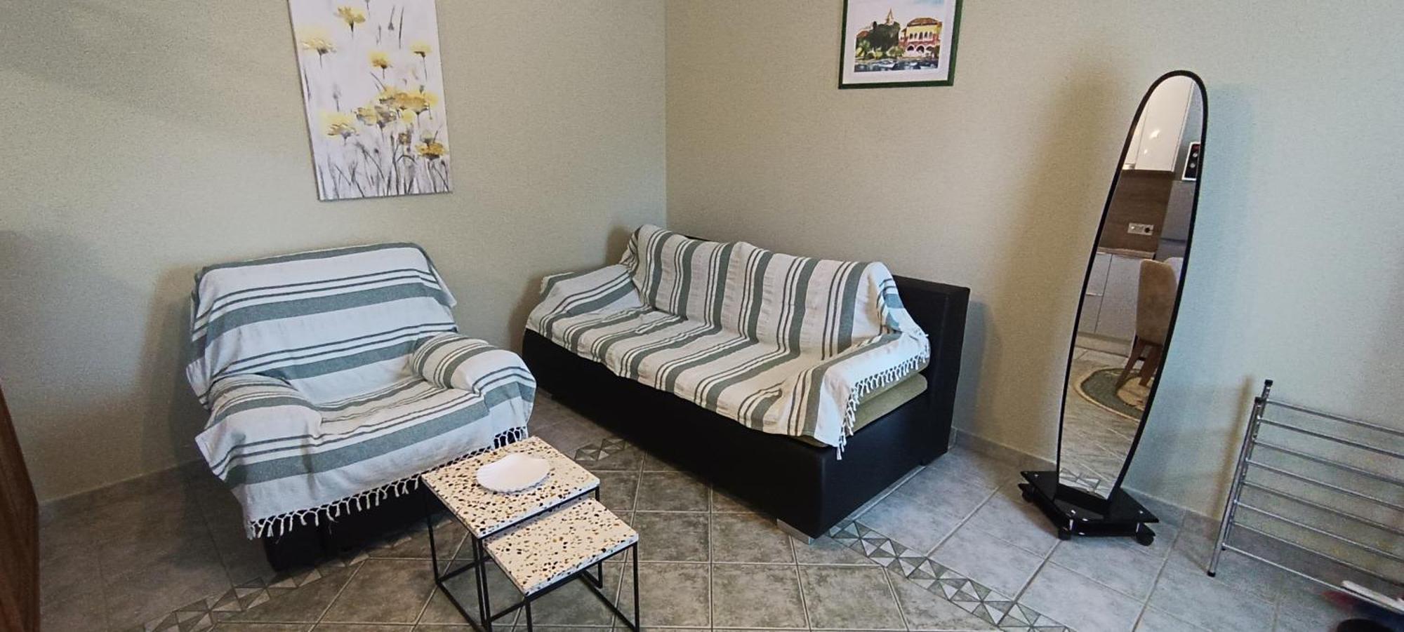 Apartments Stojakovic Πόρετς Εξωτερικό φωτογραφία