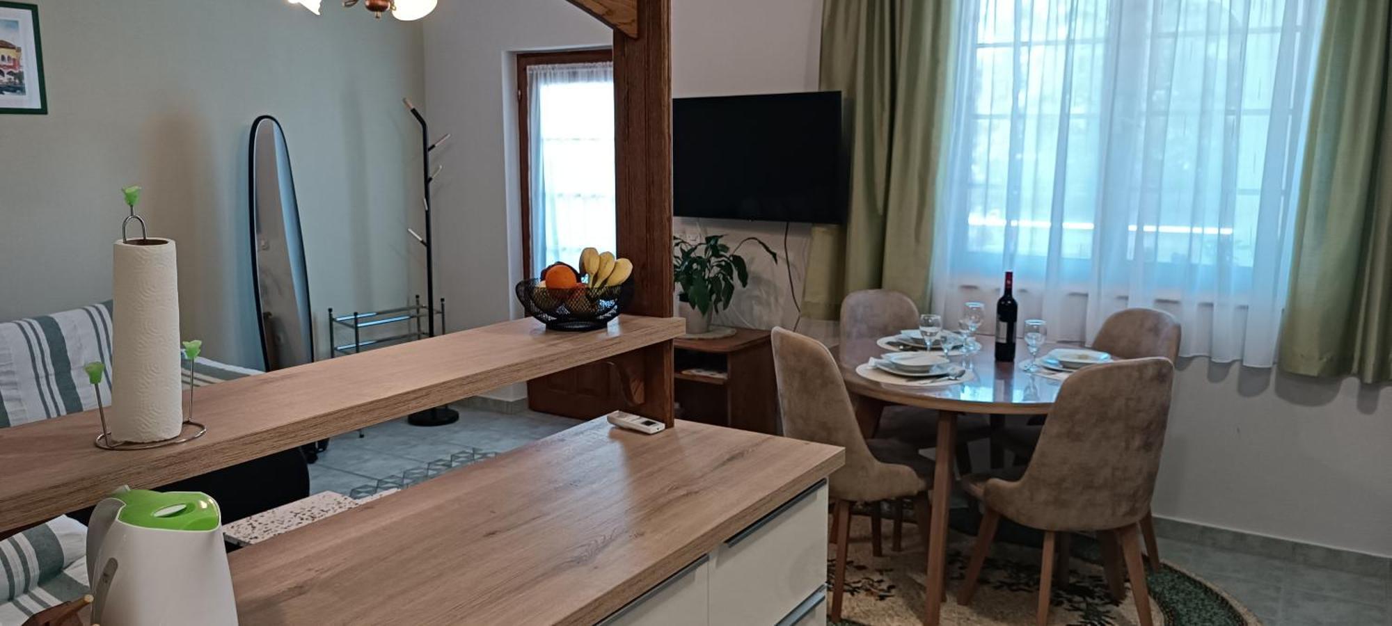 Apartments Stojakovic Πόρετς Εξωτερικό φωτογραφία