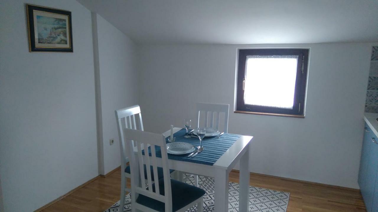 Apartments Stojakovic Πόρετς Εξωτερικό φωτογραφία